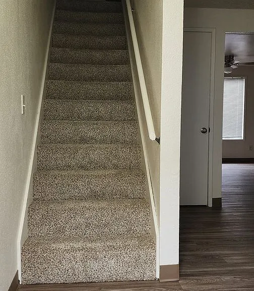 297-Davis St — Photo 12