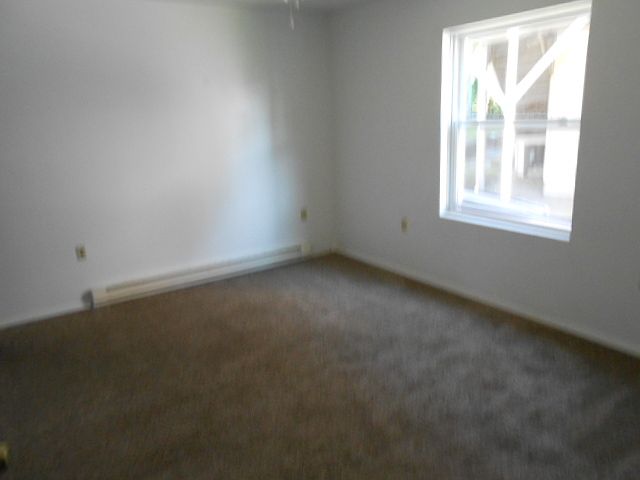 2nd image of 100 Colan Ct #2