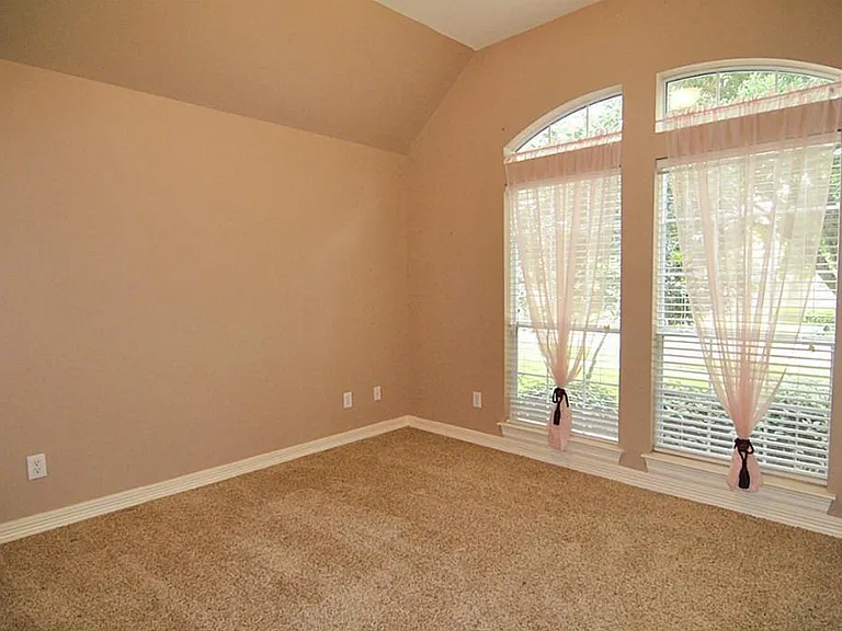 2627 Havencrest Dr — Photo 15