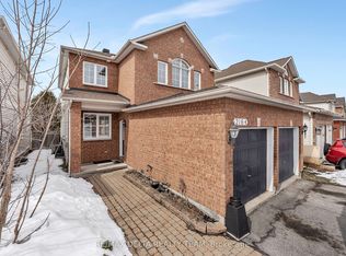 2164 Sojourn St, Ottawa, ON K4A 4E2
