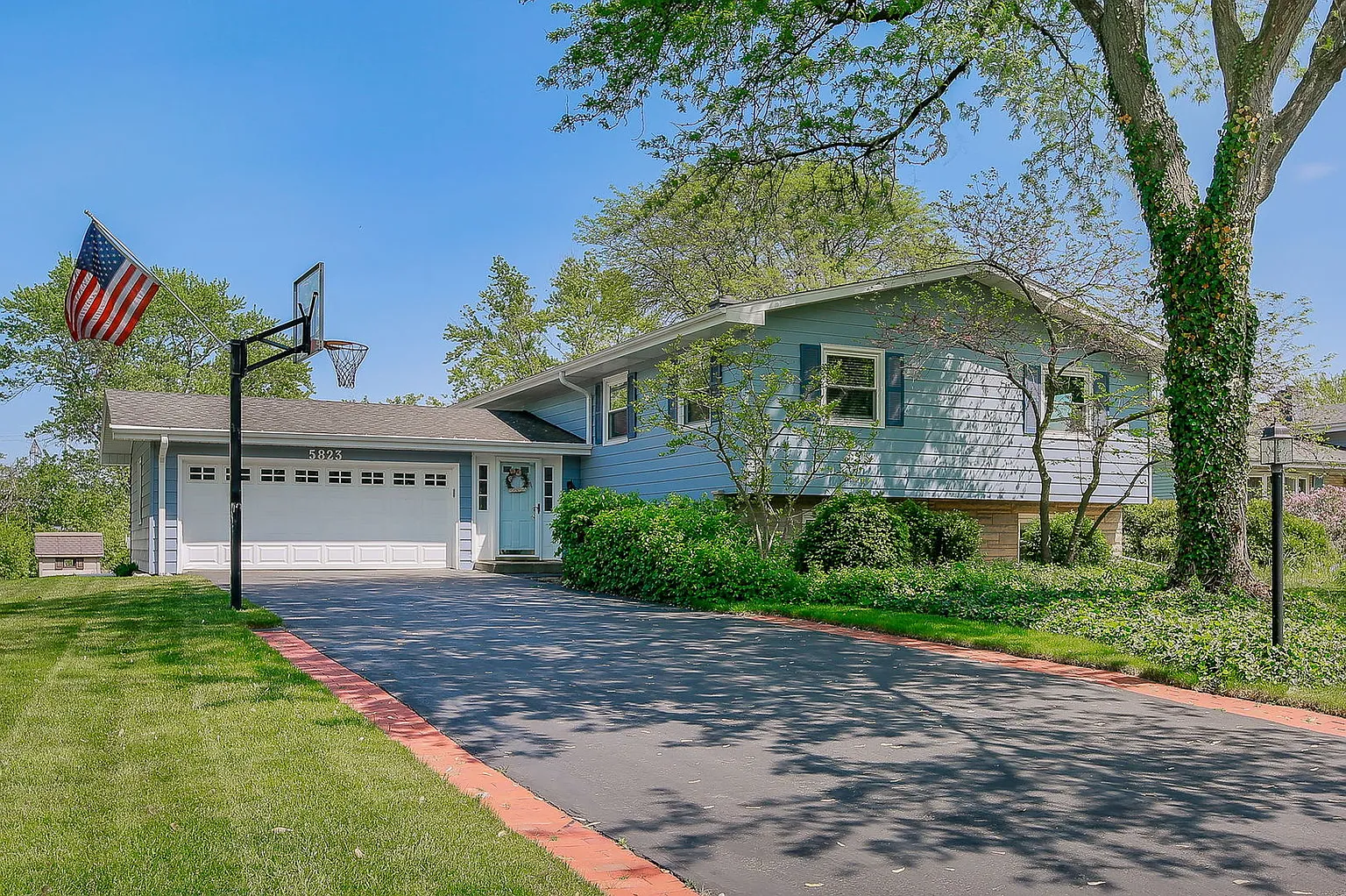 5823 Elm St photo 1