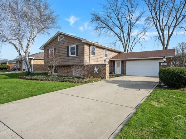 220 Hartway Ct, Montgomery, IL 60538