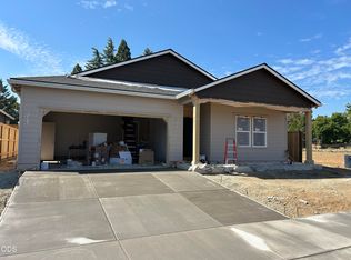2235 Piazza Dr, Medford, OR 97501