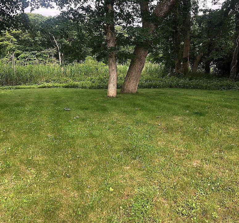 7 Grace Ct, Center Moriches, NY 11934 MLS 366143 Zillow