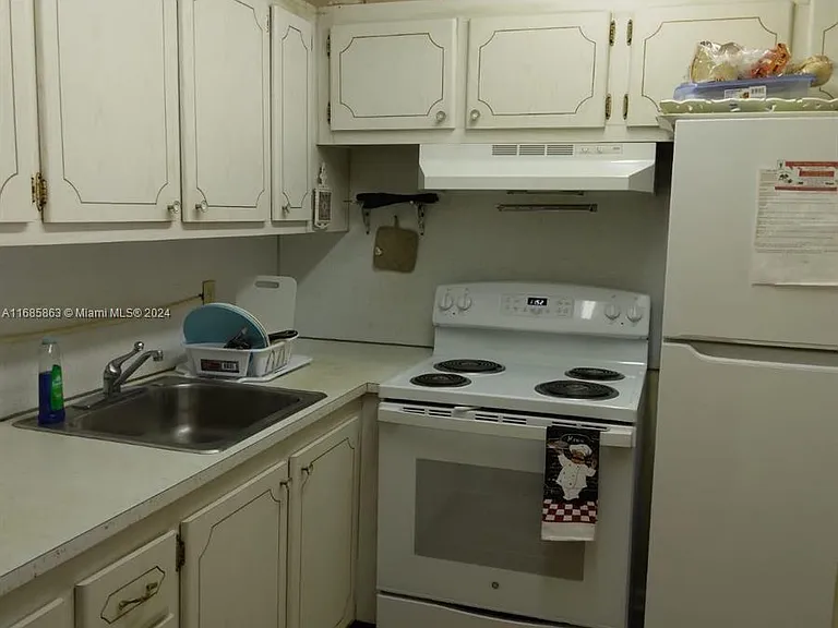 206 Sheffield St E #206-I — Photo 5