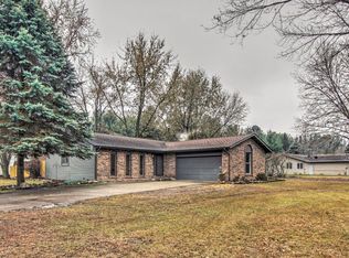 9626 Middlesex Rd, Demotte, IN 46310