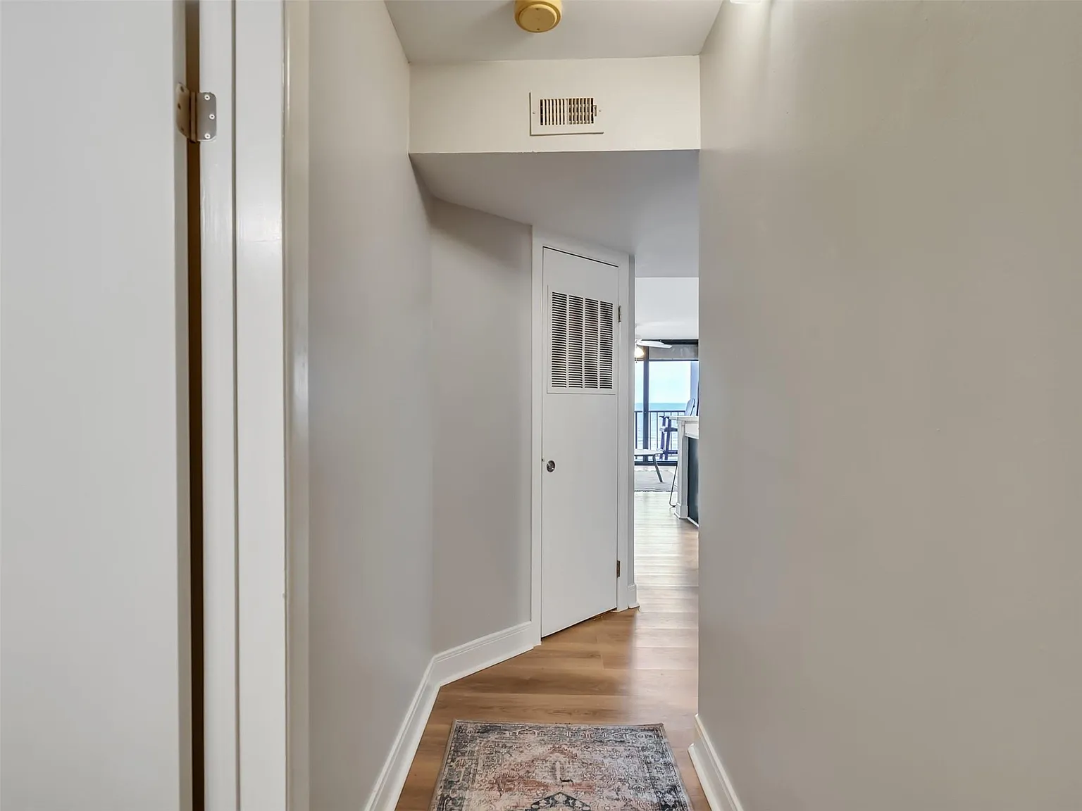 1 bed, 1.0 bath, 522 sqft, $2,400 — Photo 4