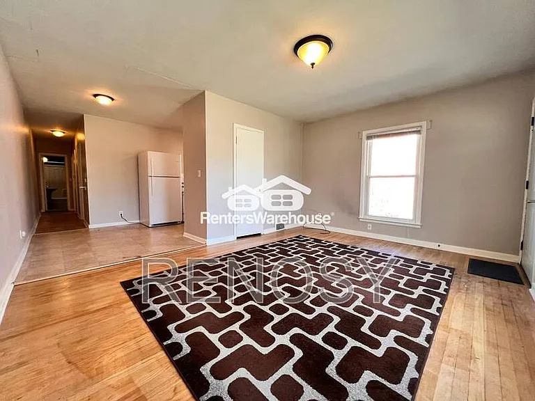 1144 Polk Blvd — Photo 3