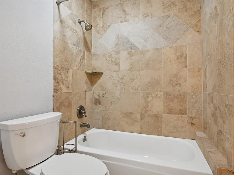 449 Harris St #M-104 — Photo 10
