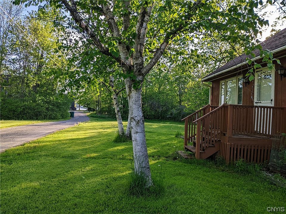 17057 Sunset Ave, Thousand Island Park, NY 13692 MLS S1472507 Zillow