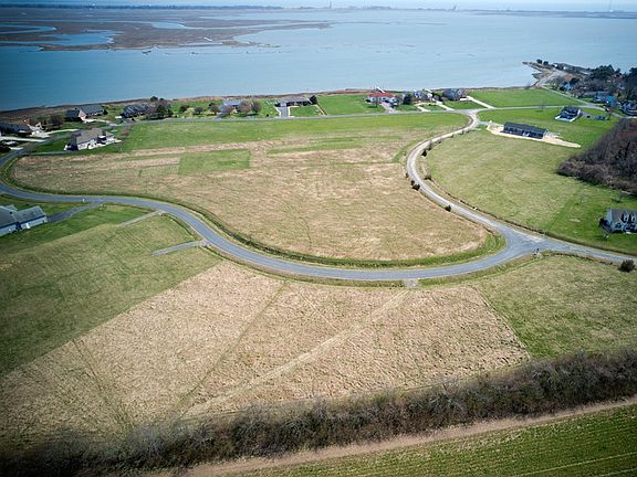 4th image of 22 Channel Rd #22