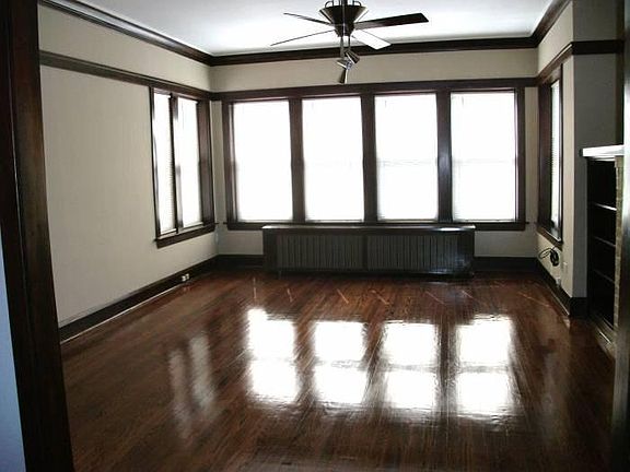 4th image of 4429 N Kenton Ave APT 2