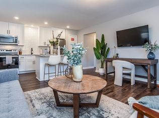 130 S Estes Dr #H-2, Chapel Hill, NC 27514