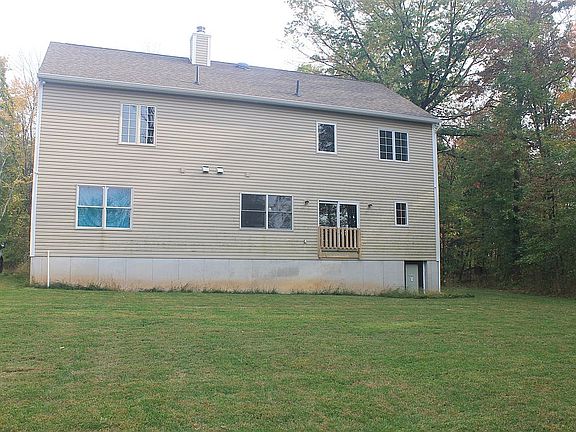 4th image of 260 Elmhurst Ave