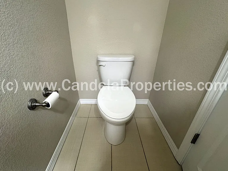 475 Eclipse Dr — Photo 33