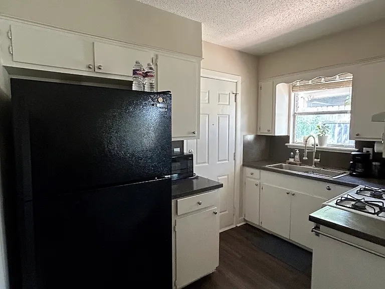 1608 Parker Ln #A — Photo 7