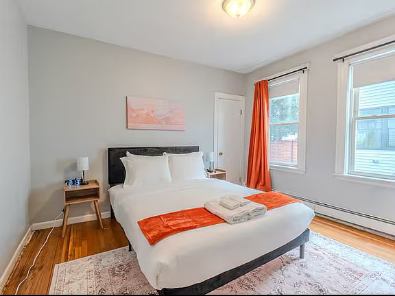 5th image of 17 Bonner Ave #1