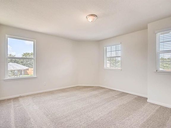 5th image of 9502 Garnet Grove Dr