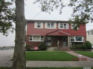 25412 147th Ave, Rosedale, NY 11422