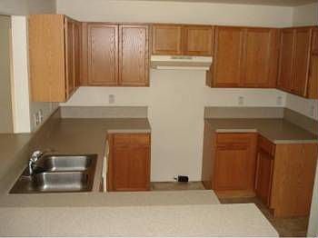3rd image of 676 Heraldo Ct