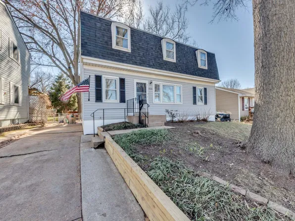 9230 Macon Ave, Saint Louis, MO 63134