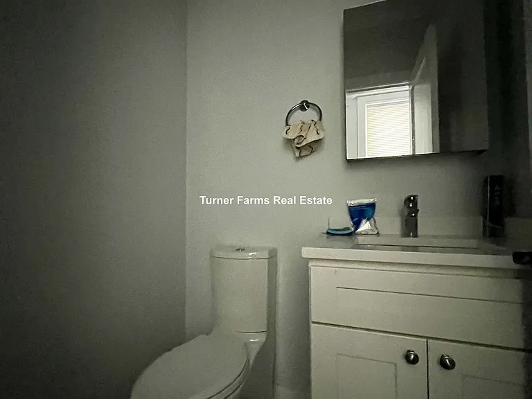 79 Linden St #2 — Photo 13