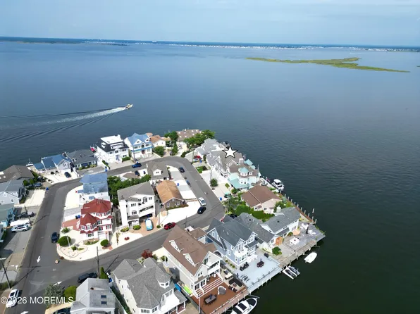 285 Monterey Circle, Lavallette, NJ 08735