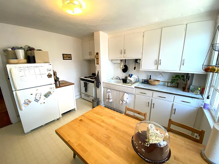 24 Lanark Rd #2 — Photo 2