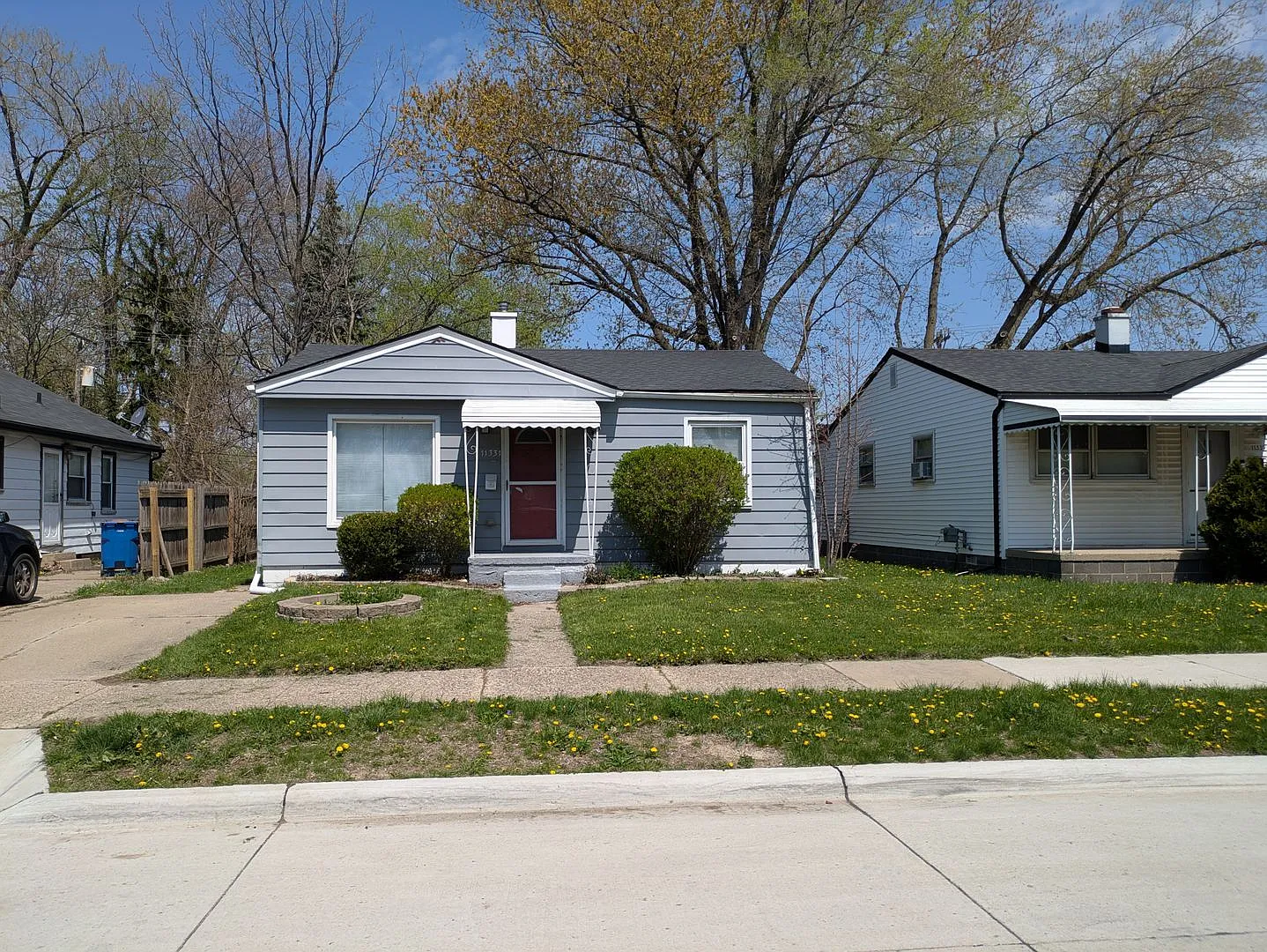 11331 Continental is a move-in ready, 2-bedroom, 1-bathroom brick ranch for rent in Warren (48089... — Photo 1