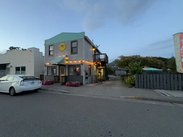166 Wildwood Ave, Rio Dell, CA 95562