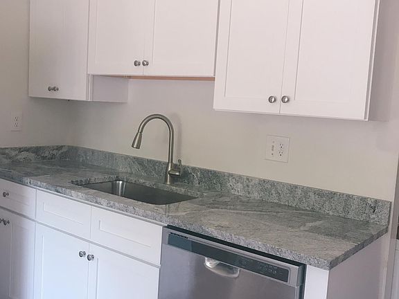 4th image of 1190 Dublin Pl