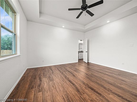 5th image of 103 Countryside Way