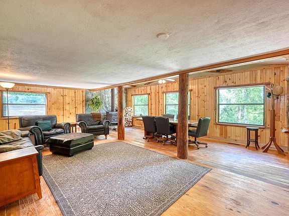 5th image of 521 Sunnyside Rd
