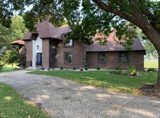 183 N Sunset Dr, Maryville, MO 64468