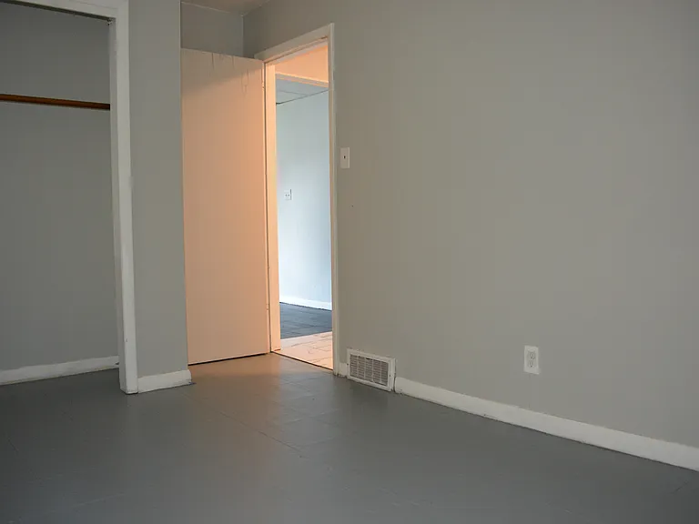 1015 Park Ave #1 — Photo 8