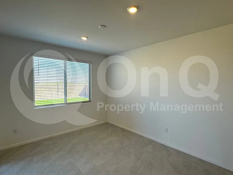 7448 S Camino Cardal — Photo 11