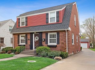 1004 S Fairview Ave, Park Ridge, IL 60068