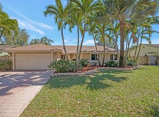 2940 SW 81st Way, Davie, FL 33328