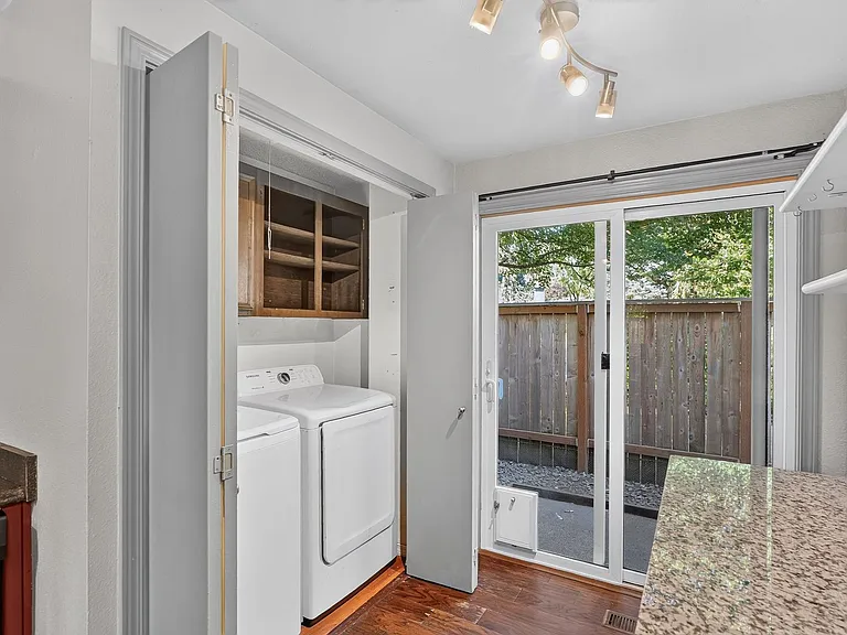 5751 SW 204th Pl — Photo 19