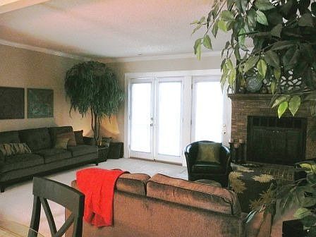 4th image of 4702 Greenlaw Dr