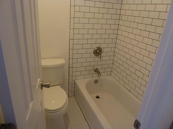 4th image of 420 Olympia Dr