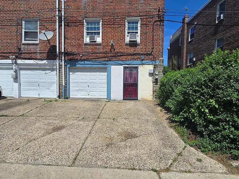 162 W Cheltenham Ave — Photo 3