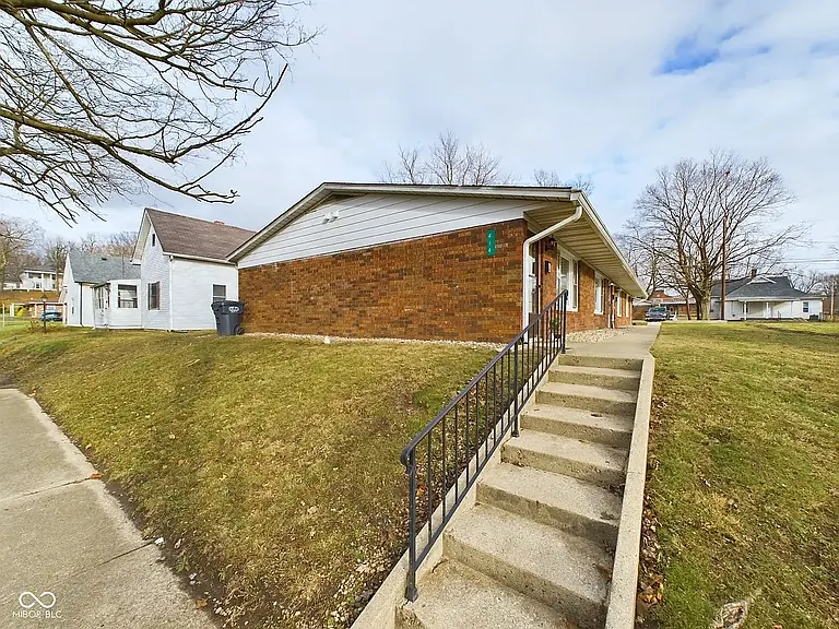 414 Ruddle Ave — Photo 8