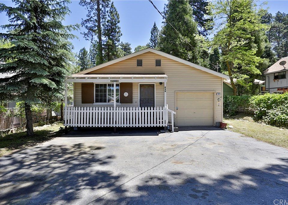 1st image of 303 Seely Ln