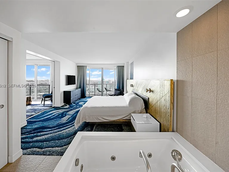 3101 Bayshore Dr #1808 — Photo 2
