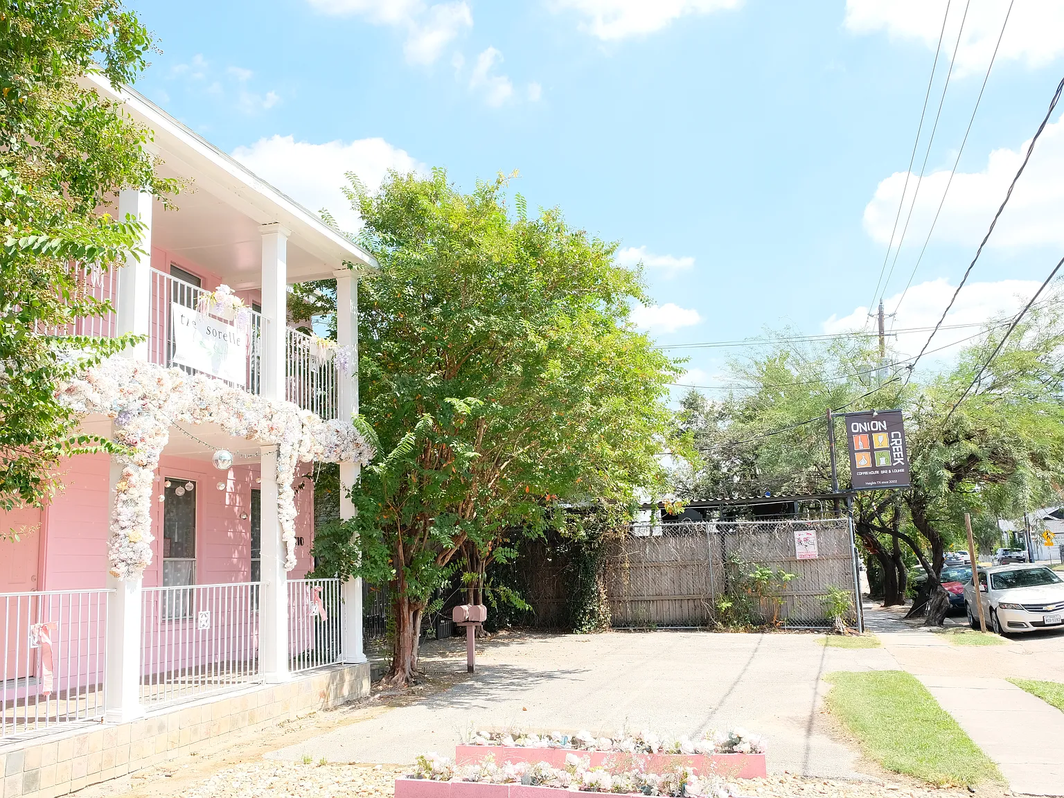 1 bed, 1044 sqft, $2,950 — Photo 3