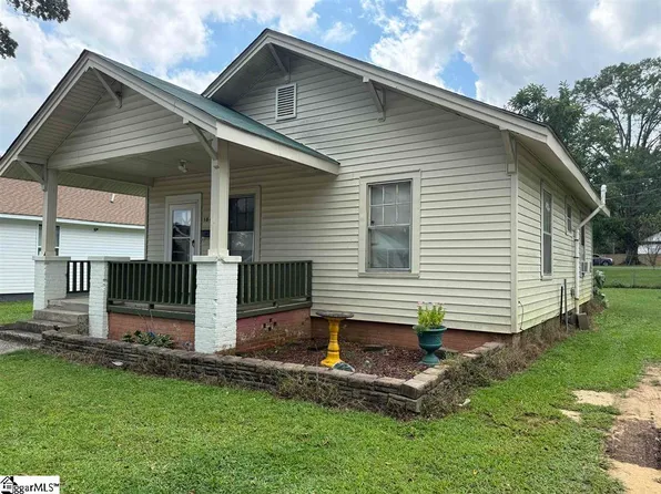 184 Cypress St, Clinton, SC 29325