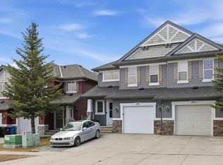 555 Panamount Blvd N, Calgary, AB T3K 0H2