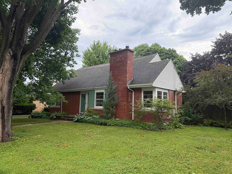 1st image of 822 Evans St