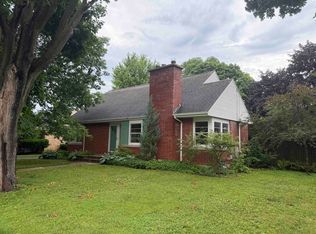 822 Evans St, Oshkosh, WI 54901